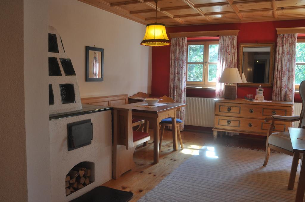 Romantikhotel Almtalhof Grünau im Almtal الغرفة الصورة